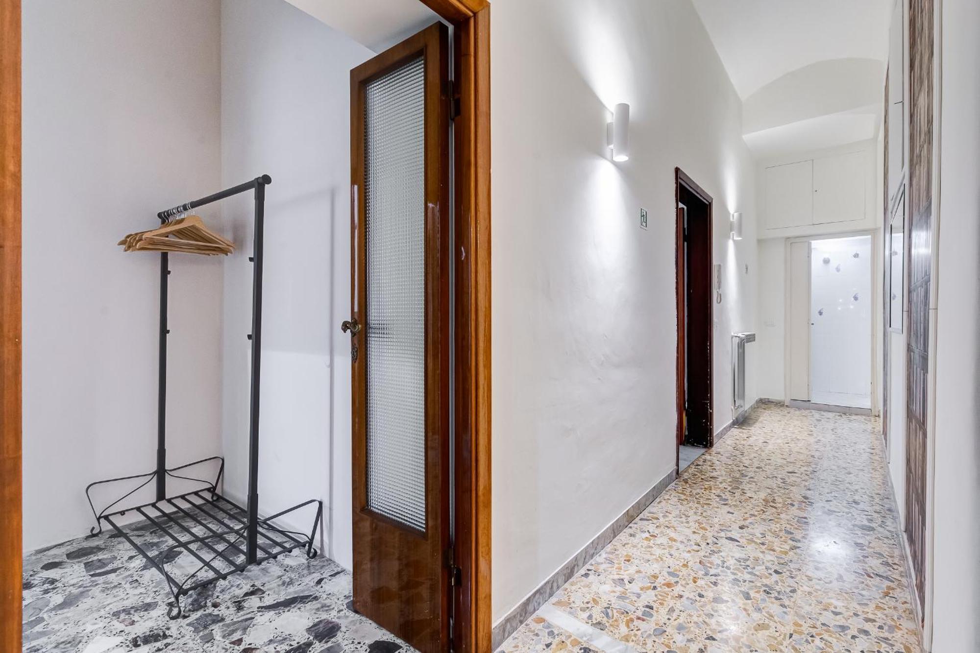 Vivilo Collection - San Vito View Apartment - 3 Bdr 2 Baths Рим Экстерьер фото