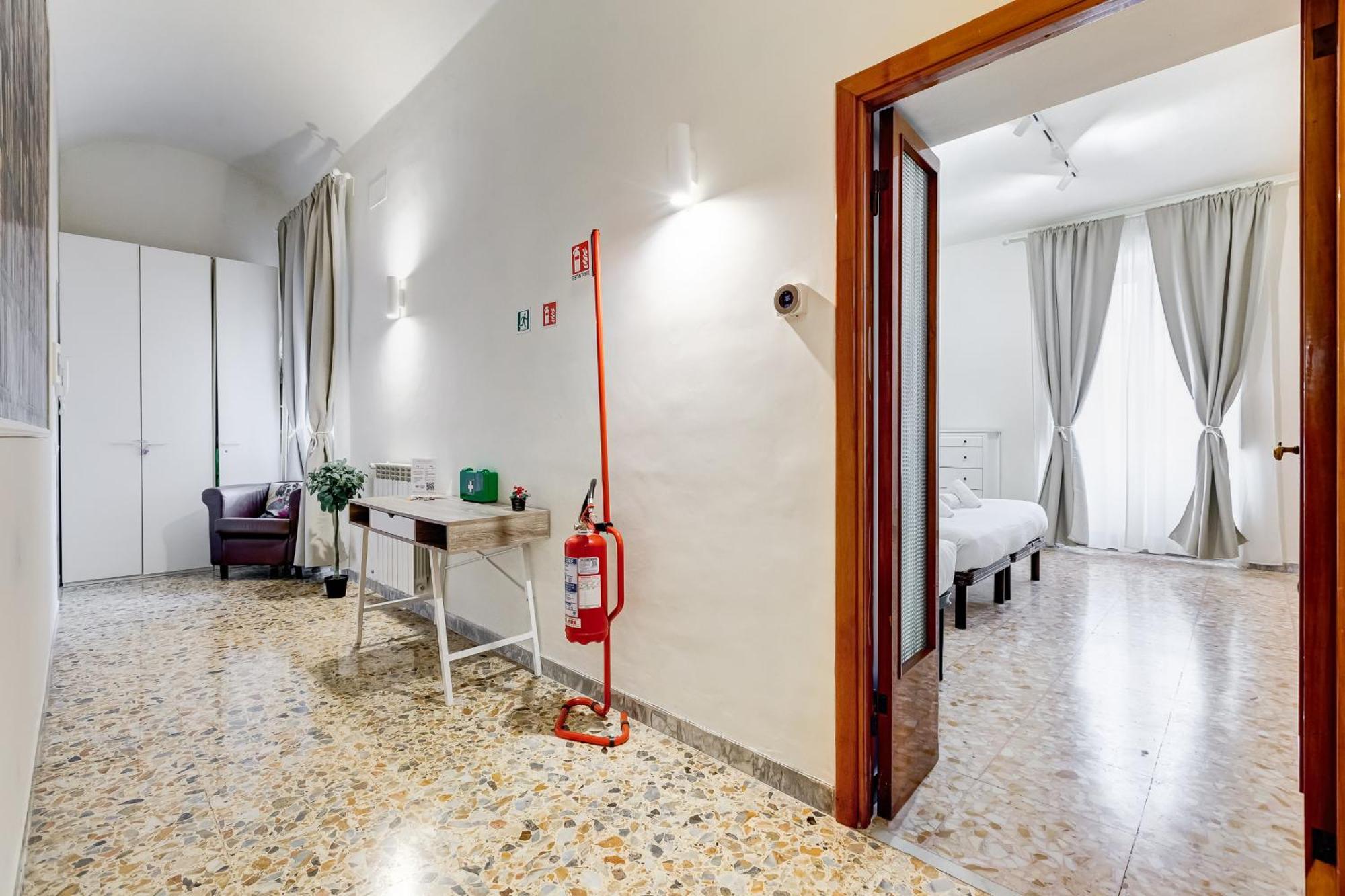 Vivilo Collection - San Vito View Apartment - 3 Bdr 2 Baths Рим Экстерьер фото