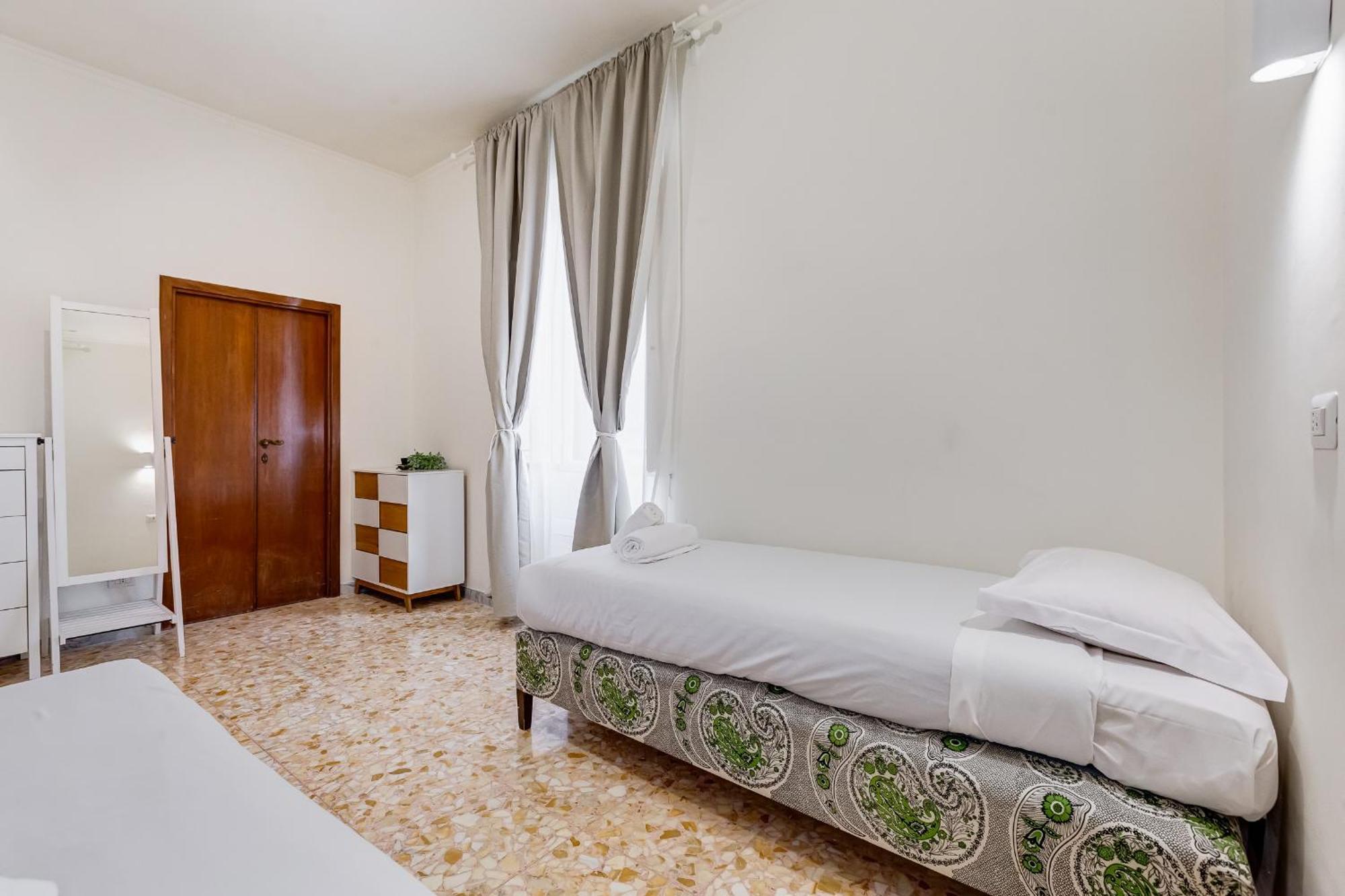 Vivilo Collection - San Vito View Apartment - 3 Bdr 2 Baths Рим Экстерьер фото