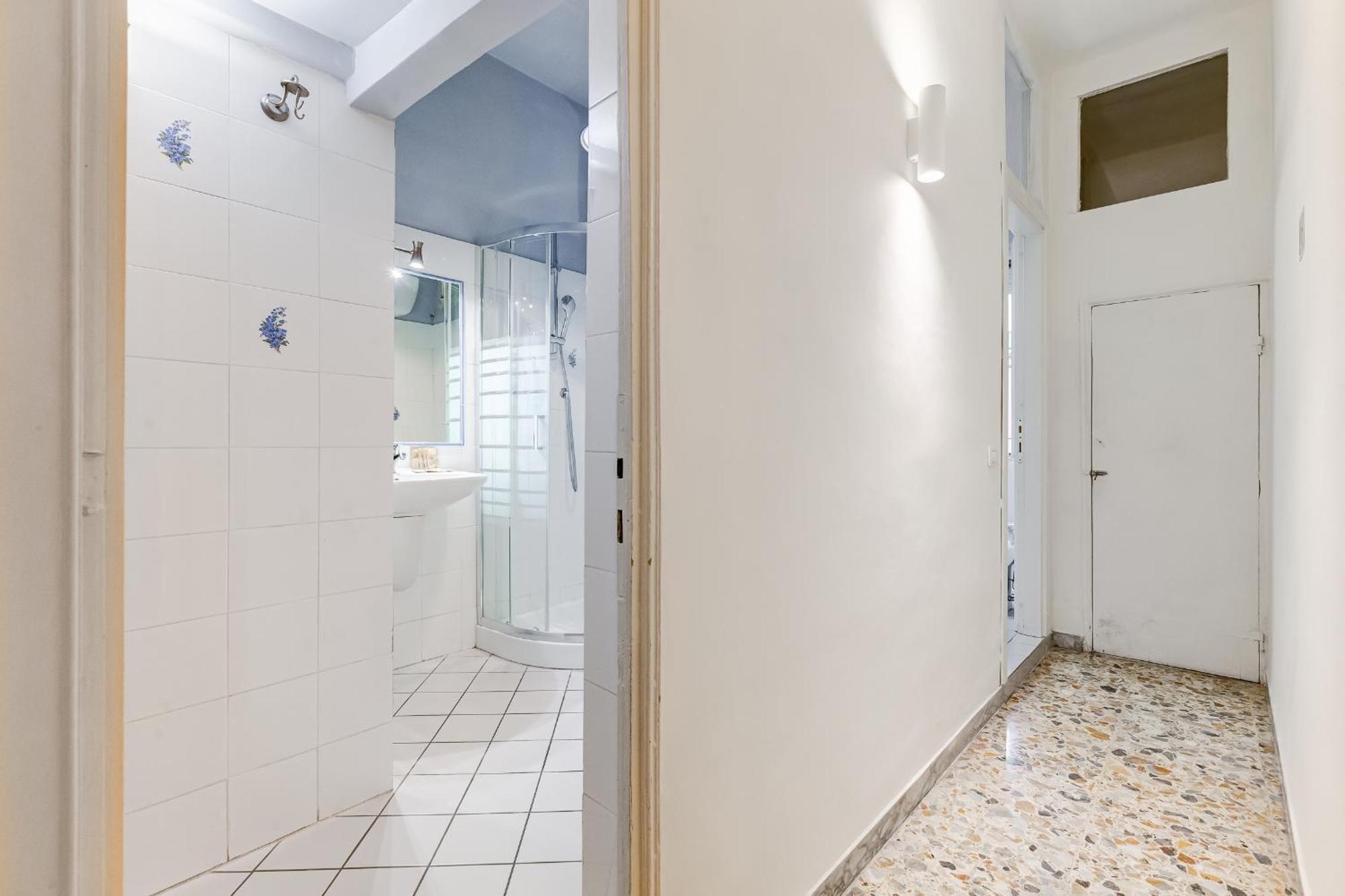 Vivilo Collection - San Vito View Apartment - 3 Bdr 2 Baths Рим Экстерьер фото