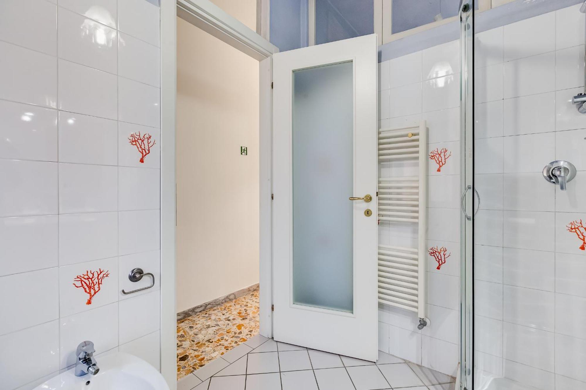 Vivilo Collection - San Vito View Apartment - 3 Bdr 2 Baths Рим Экстерьер фото